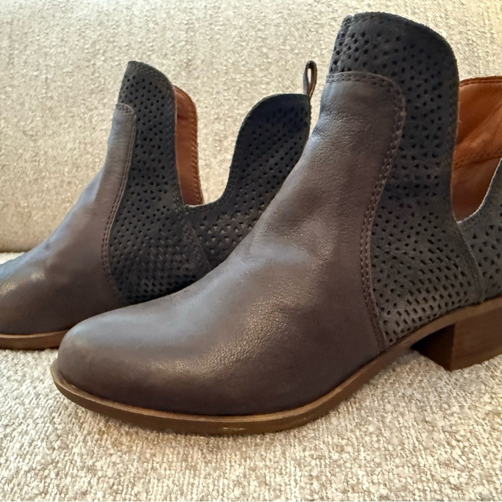 Lucky Brand Perforated Gray/Taupe Ankle Booties